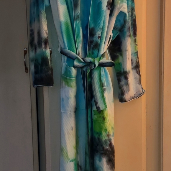 Bath robes - Picture 1 of 2